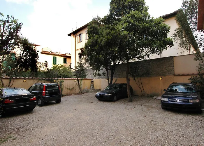 Madama Guest House